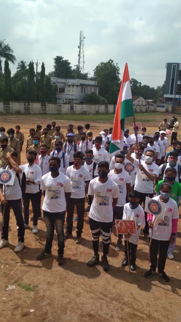 नेहरू युवा केंद्र एवं दुर्ग विश्वविद्यालय के राष्ट्रीय सेवा योजना ने आजादी के अमृत महोत्सव के तहत जिला बालोद में किया स्वतंत्रता दौड़ का आयोजन