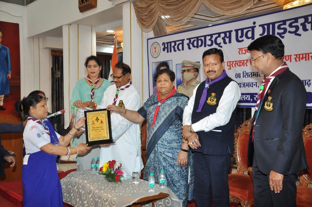 भारत स्काउट गाइड छत्तीसगढ़ राज्य अलंकरण पुरुस्कार की घोषणा, भिलाई की शिक्षिका व एएलटी रेंजर लीडर कैशरीन बैग सहित नौ लोगो को अलग अलग श्रेणी में किया अलंकृत