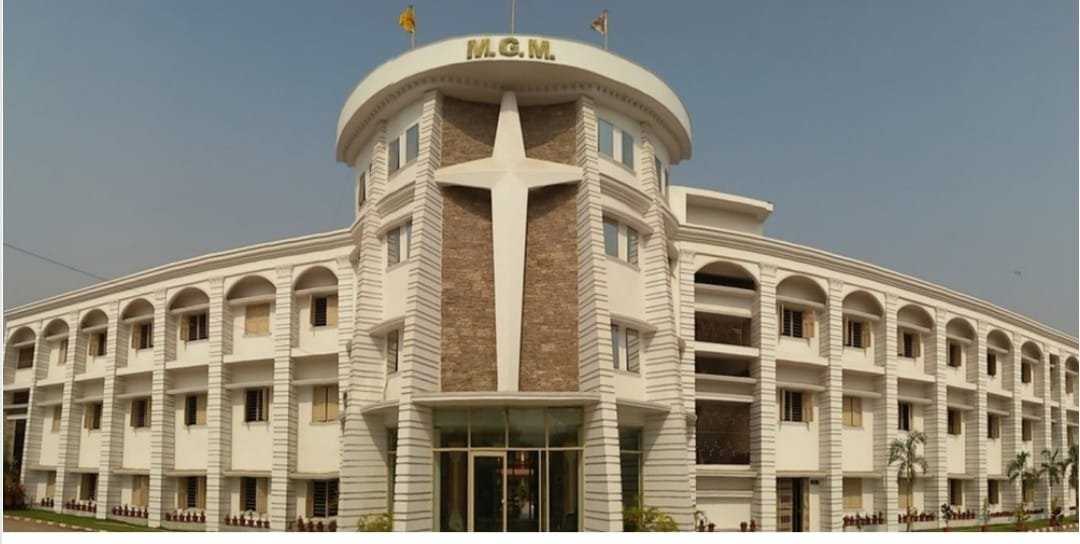 स्कूल के बाथरूम में नाबालिग बच्चियो से अश्लील हरकत पर न्यायालय ने सुनाया फैसला, सफाई कर्मी को आजीवन कारावास , प्राचार्य को एक साल की कैद, दो महिला शिक्षक व प्रबंधक को 6 माह की सजा,