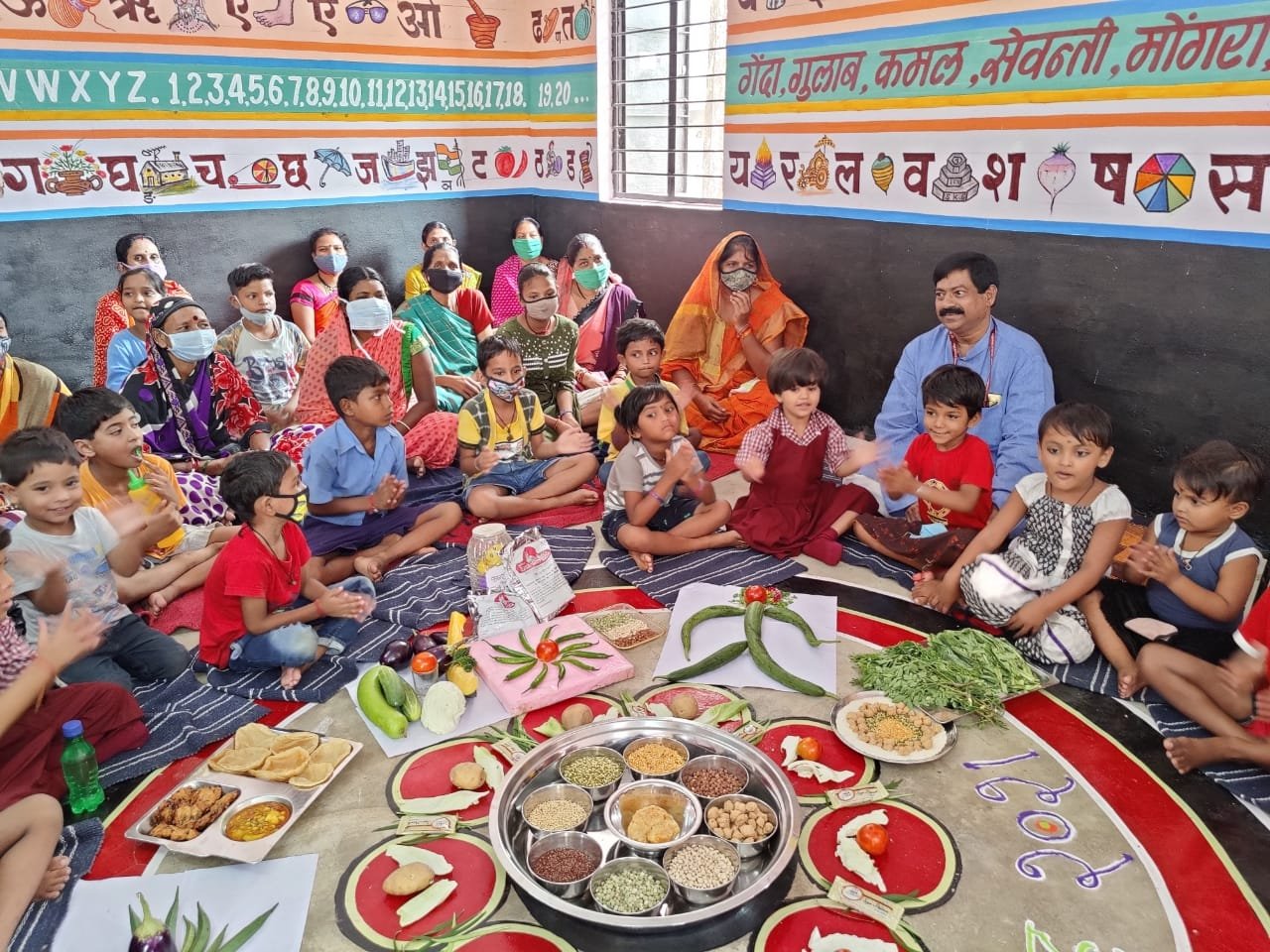 कोविड-19 महामारी से पालनकर्ता खो चुके बच्चों को सरकारी योजनाओं का लाभ दिलाया जाए, राष्ट्रीय बाल अधिकार आयोग सदस्य ने छत्तीसगढ़ प्रवास के दौरान कही बातें कोविड-19 महामारी से पालनकर्ता खो चुके बच्चों को सरकारी योजनाओं का लाभ दिलाया जाए, राष्ट्रीय बाल अधिकार आयोग सदस्य ने छत्तीसगढ़ प्रवास के दौरान कही बातें