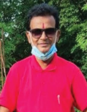 अफसर और टीचर्स ग्रुप में शिक्षा अधिकारी ने अश्लील वीडियो किया पोस्ट, फिर लिखा दूसरा आदमी मोबाइल पकड़ा था, मचा हड़कंप तो एसडीएम ने भेजा शोकॉज