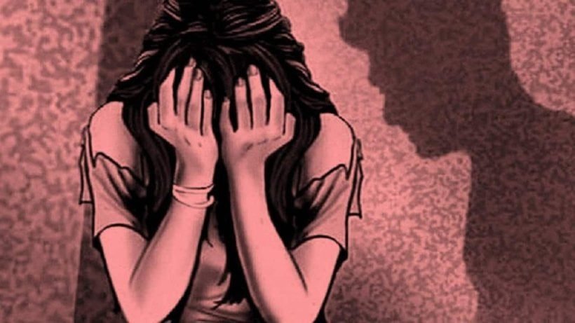 फेसबुक पर हुई दोस्ती, फिर बर्थडे पार्टी में बुलाकर महिला कांस्टेबल की लूट ली आबरू, पुलिस ने दो लोगों को किया गिरफ्तार फेसबुक पर हुई दोस्ती, फिर बर्थडे पार्टी में बुलाकर महिला कांस्टेबल की लूट ली आबरू, पुलिस ने दो लोगों को किया गिरफ्तार