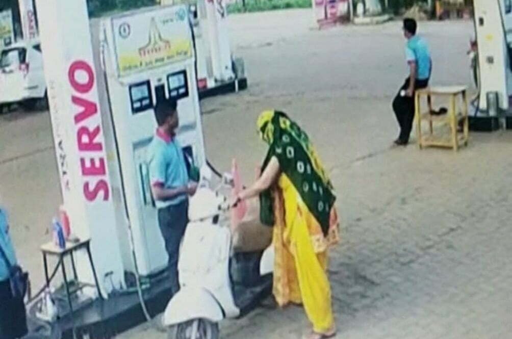 पचास का पेट्रोल डाल वसूला 400, उपभोक्ता के विश्वास पर पुलिस पेट्रोल पंप भिलाई  ने लगाया चूना, सीसीटीवी में कैद कारनामे को जांच रहे एएसपी