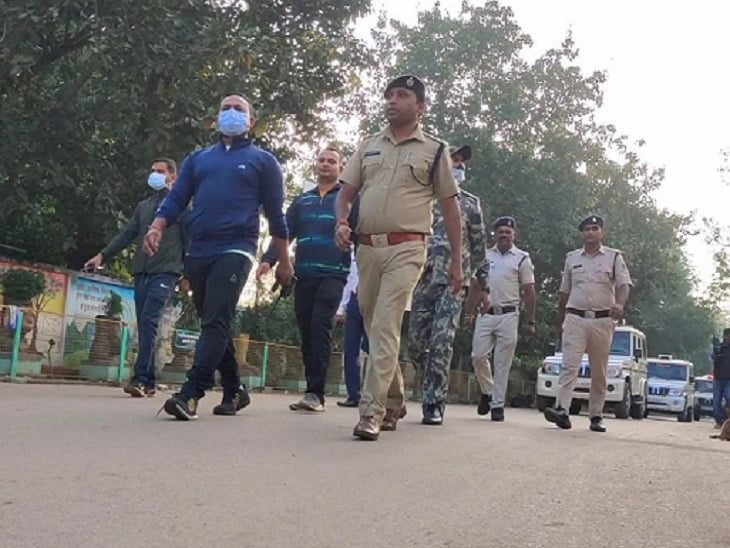 चेन स्नेचर को पकड़ने पुलिस ने बिछाया जाल-बीस दिन में छः वारदातें-पुलिस हलाकान, गेटअप बदल घूमते रही पुलिस कर्मी पर नहीं पकड़ आया आरोपी