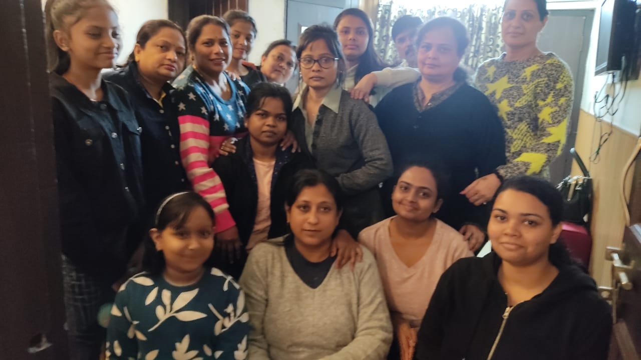 मुख्यमंत्री ने भिलाई के उत्तराखंड में फंसे यात्रियों से फोन पर की बात, आज आ पहुंचेंगे दिल्ली मुख्यमंत्री ने भिलाई के उत्तराखंड में फंसे यात्रियों से फोन पर की बात, आज आ पहुंचेंगे दिल्ली