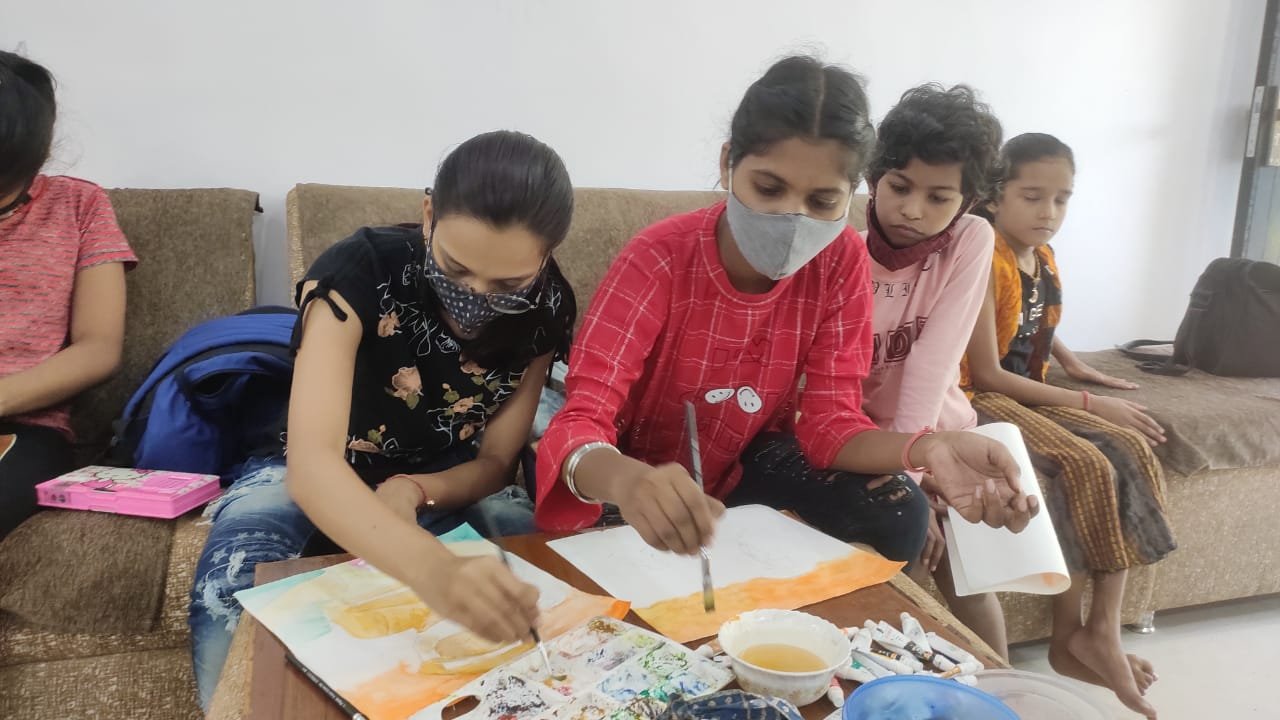 पुलिस के वीर शहीदों के बलिदानों को पेंटिंग में उतारा चित्रकार बच्चों ने, ‘पुलिस स्मृति दिवस’ के अवसर पर दुर्ग पुलिस के द्वारा आयोजित की गई पेंटिंग प्रतियोगिता