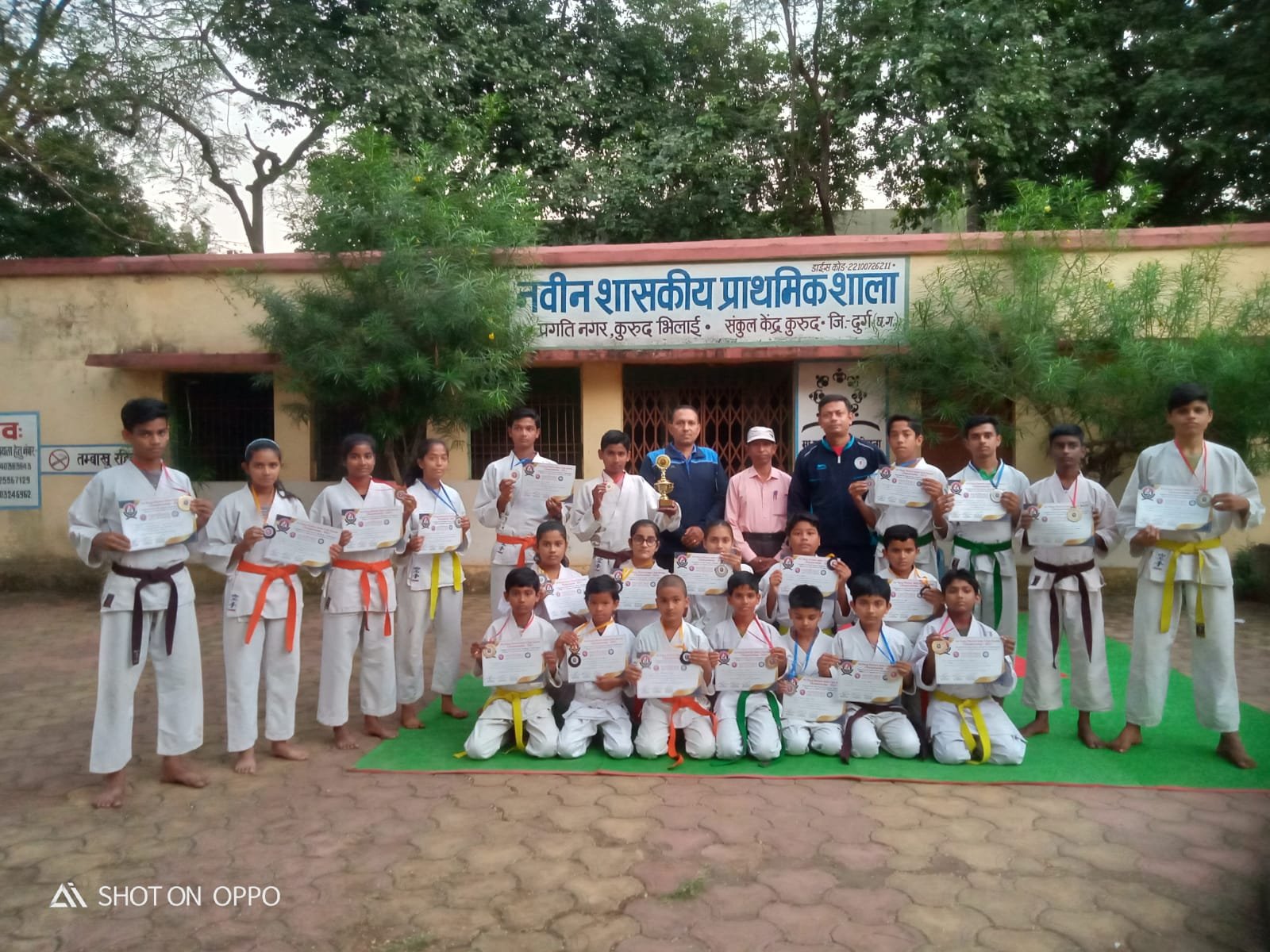 फ्लाइंग फीट कराटे एकेडमी ढांचा भवन ने फर्स्ट इंटर क्लब कराते चैंपियनशिप में जीत हासिल कर मेडल पर जमाया कब्जा