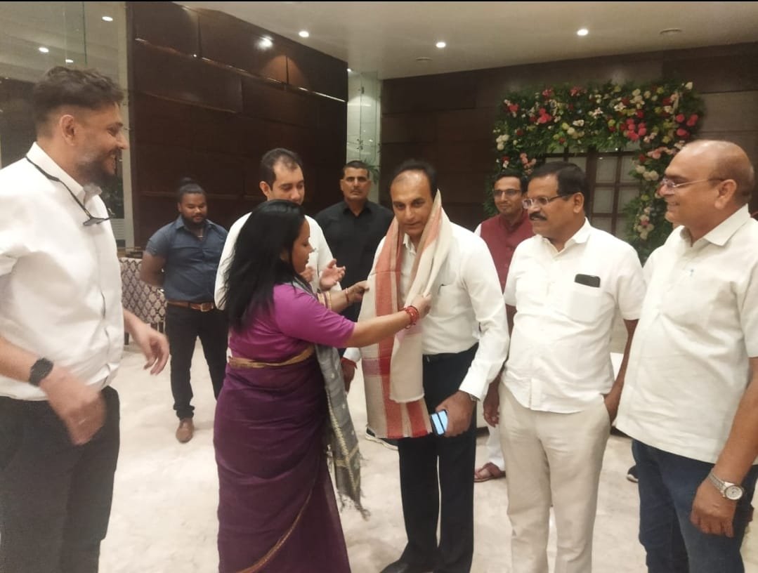 राजनीतिक पारी की शुरुआत करेंगे राजेश चौहान, ईस्ट जोन प्रभारी के समक्ष प्रोफेशनल कांग्रेस की ग्रहण की प्राथमिक सदस्यता