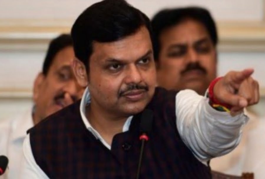 देवेंद्र फडणवीस ने नवाब मलिक को लेकर फोड़ा विस्फोटक बम, मुंबई ब्लास्ट के आरोपी से पानी के भाव मिली है जमीन