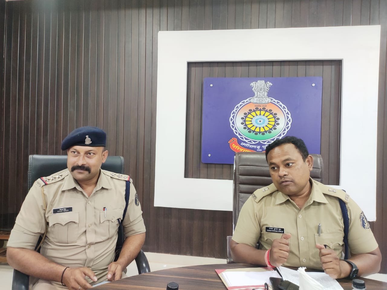 चोरी की घटना को अंजाम देने के बाद मिले रुपए को हड़पने के लिए दोस्तों ने की थी हत्या, डेढ़ माह बाद चार आरोपी गिरफ्तार