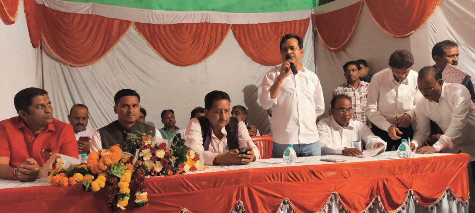 भिलाई शहर जिला कांग्रेस कमेटी ने वार्ड क्रमांक 9 एवं 10 में ली बूथ कमेटी की बैठक भिलाई शहर जिला कांग्रेस कमेटी ने वार्ड क्रमांक 9 एवं 10 में ली बूथ कमेटी की बैठक
