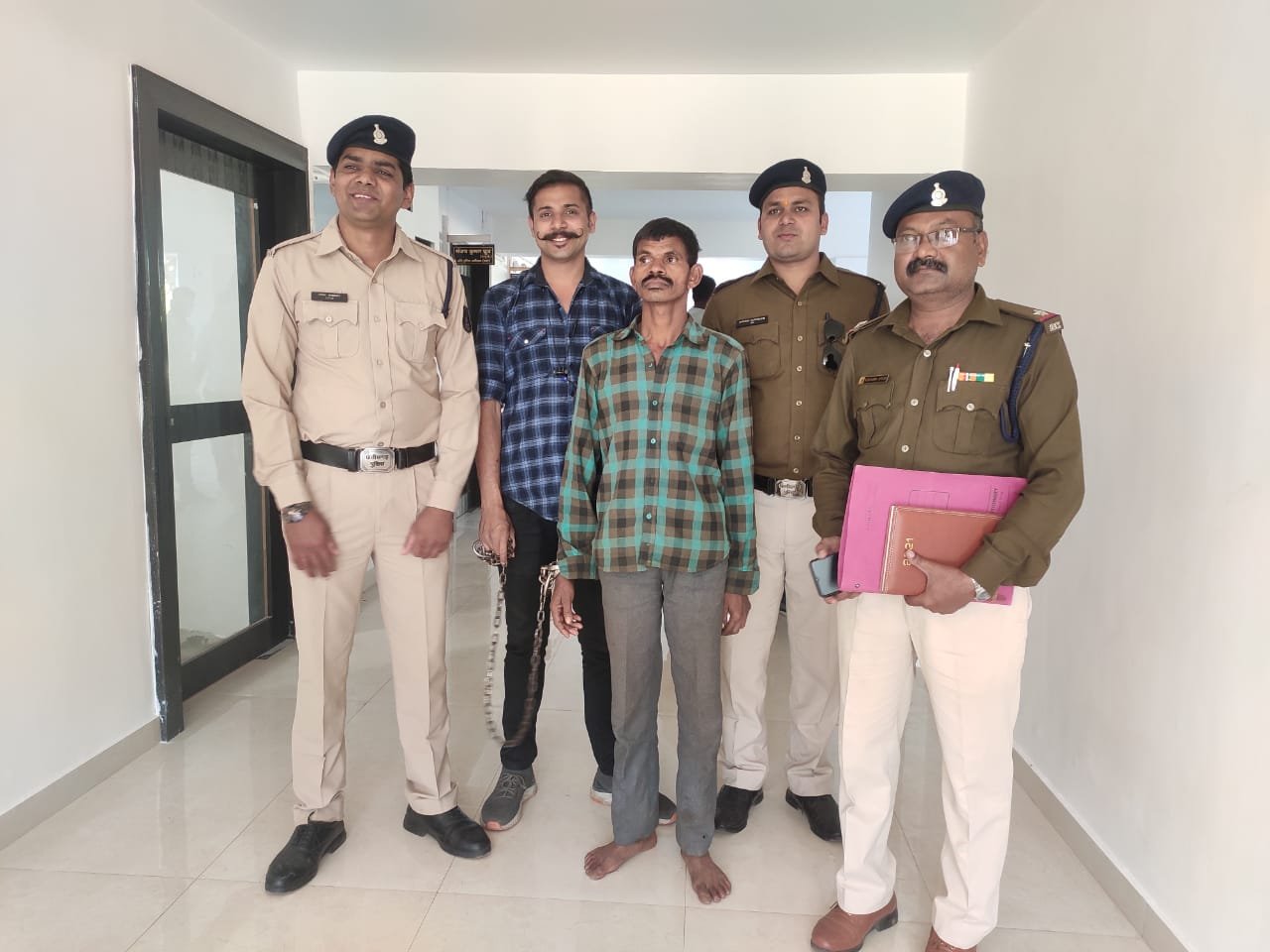 निर्माणाधीन अस्पताल के परिसर में चौकीदार की हत्या का आरोपी साथी मजदूर गिरफ्तार, कार्यस्थल पर हुआ मामूली विवाद बना हत्या का कारण