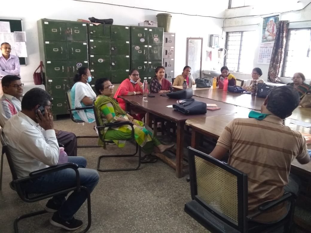 ग्रेच्युटी सीलिंग पर कॉर्पोरेट से जारी आदेश पर मचा बवाल, प्रबंधन की इस एकतरफा कार्रवाई पर कड़ी आपत्ति की यूनियन ने