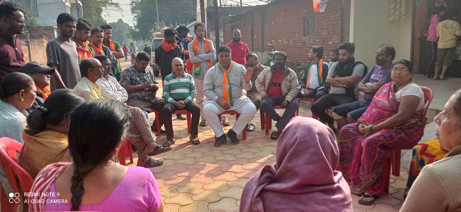 *भिलाई निगम के वार्ड 38 से भाजपा प्रत्याशी पीयूष मिश्रा के पक्ष में  पूर्व विधानसभा अध्यक्ष प्रेम प्रकाश ने ली सभा*