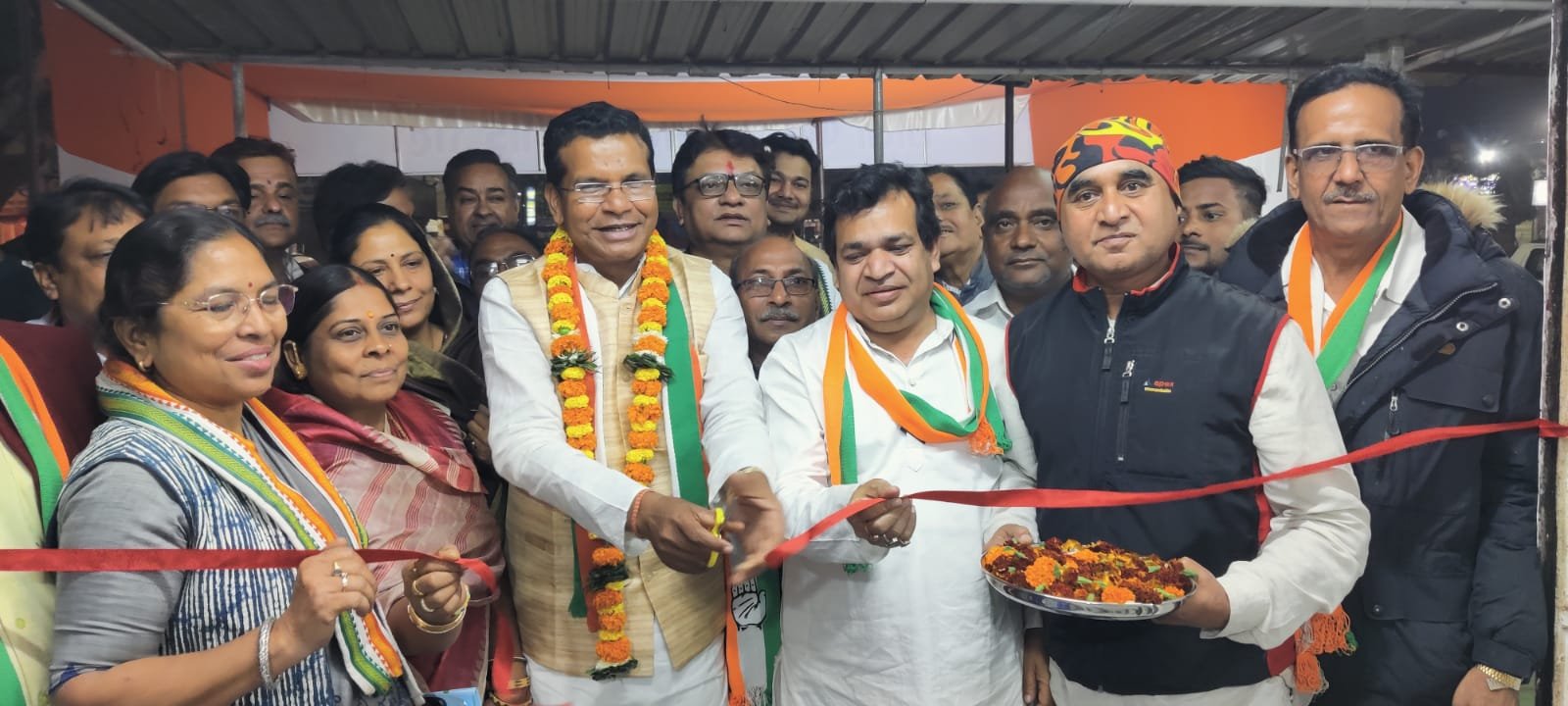 *पिछले 3 वर्षों में किए गए विकास कार्यों के कारण कांग्रेस पार्टी एक तरफा चुनाव जीतेगी –  मोहन मरकाम*