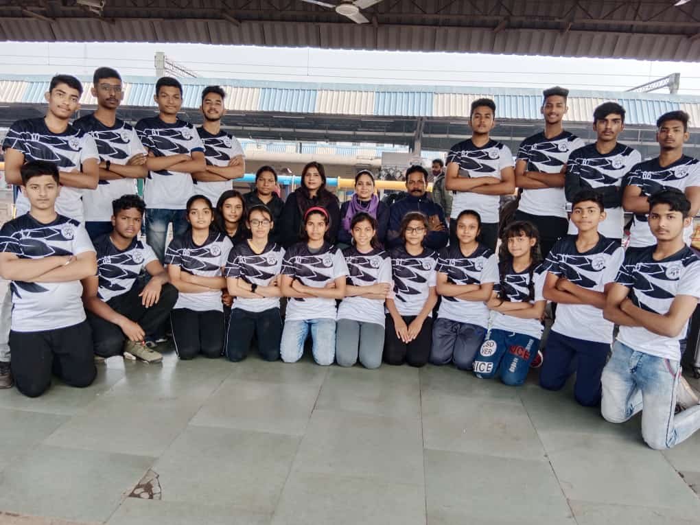 *रोलबॉल राष्ट्रीय चैंपियनशिप में हिस्सा लेने छत्तीसगढ़ से बालक बालिका टीम हुई रवाना*