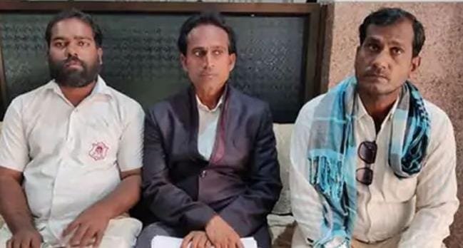 *प्रत्याशी को पता नहीं, रिकाउंटिंग कर पराजित घोषित कर दिया-मतगणना में  जमकर धांधली का आरोप*