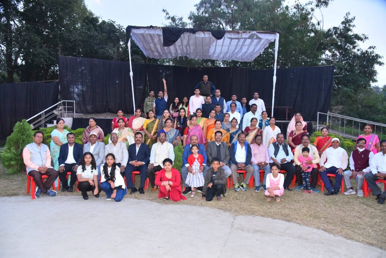 *पंडित मोतीलाल नेहरू प्री मेट्रिक आदिवासी बालक छात्रावास दुर्ग का 21वां पारिवारिक मिलन समारोह संपन्न, सम्मान एवं खेलो का हुआ आयोजन*