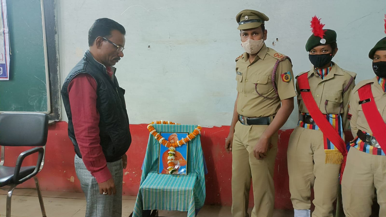 *शासकीय औद्योगिक प्रशिक्षण संस्थान भिलाई में एनसीसी इकाई ने मनाया युवा महोत्सव दिवस*