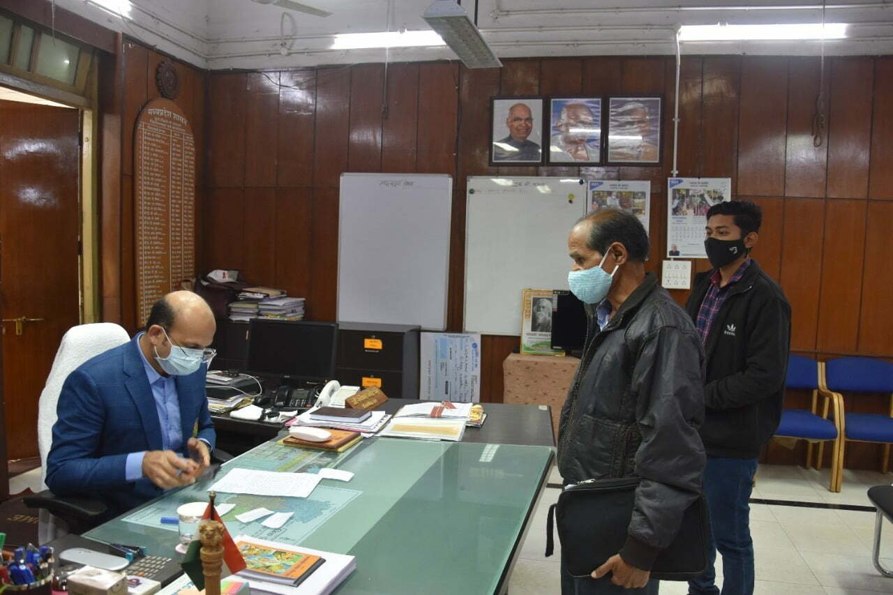 *क्रेडिट कार्ड के नाम पर बैंक खाते से रकम कटौती का मामला पहुंचा जनदर्शन*
