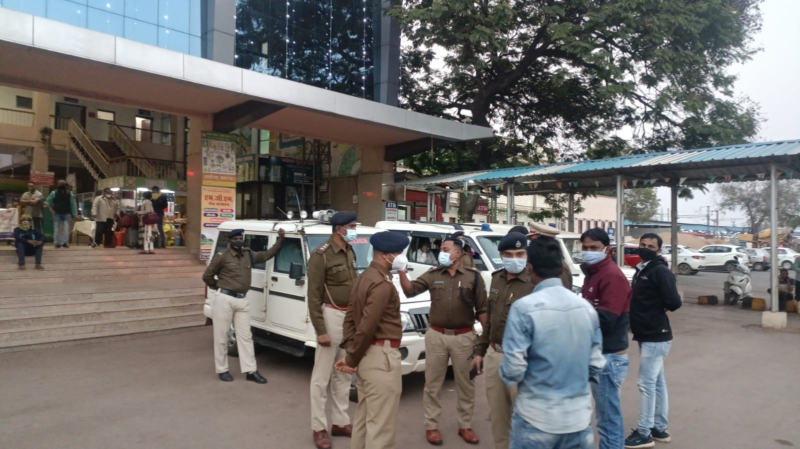 *दुर्ग की सुरक्षा है हमारा संकल्प को पूरा करने पिछले 36 घंटों से शहर की सुरक्षा में दुर्ग पुलिस ने झोंकी ताकत, पुलिस परेड ग्राउंड में भी चौकस व्यवस्था*