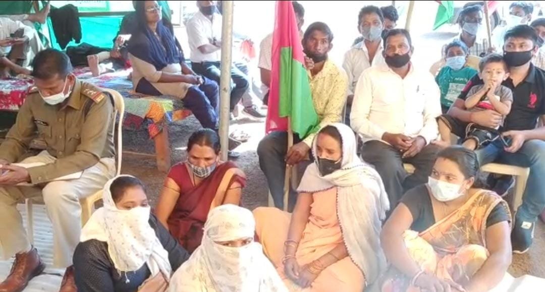 *अधिग्रहण घोषणा को बीता एक साल, चंदूलाल मेडिकल काॅलेज में फिर अनिश्चितकालीन भूख हड़ताल* *अधिग्रहण घोषणा को बीता एक साल, चंदूलाल मेडिकल काॅलेज में फिर अनिश्चितकालीन भूख हड़ताल*