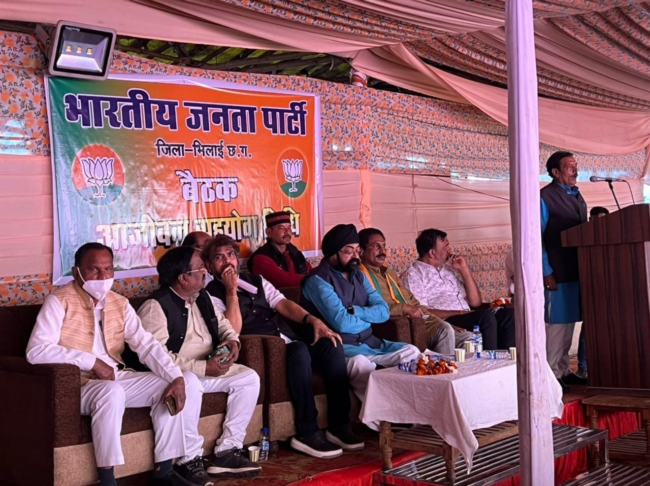 *भारतीय जनता पार्टी भिलाई जिला के कार्यकर्ताओं ने आजीवन सहयोग निधि कार्यक्रम के पहले दिन रिकॉर्ड 30 लाख की राशि देने घोषणा की* *भारतीय जनता पार्टी भिलाई जिला के कार्यकर्ताओं ने आजीवन सहयोग निधि कार्यक्रम के पहले दिन रिकॉर्ड 30 लाख की राशि देने घोषणा की*