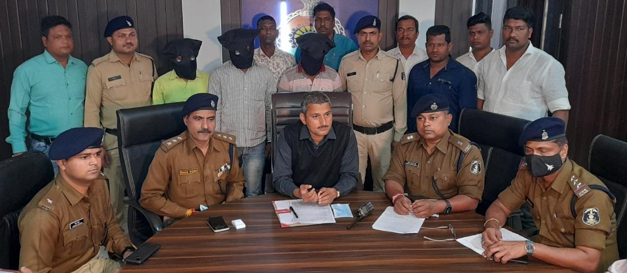 *शादी के 2 वर्ष बाद भी बच्चा नहीं हो ने का ताना सह नहीं सका, दोस्त की कर दी हत्या, खुर्सीपार पुलिस ने 3 आरोपियों को किया गिरफ्तार*