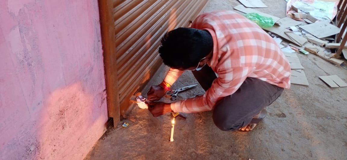 *साहू कृषि केंद्र सोनपुर को किया सील, जिले भर की फर्टिलाइजर दुकानों में जांच ,भंडारण, रिकार्ड तथा मूल्य को लेकर की गई जांच*
