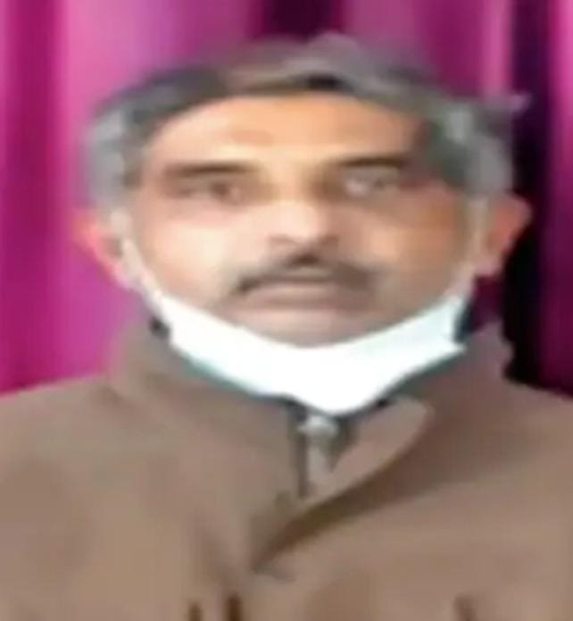 *अश्लील वीडियो बना भिलाई की महिला प्रोफेसर से 10 लाख मांगने वाला रायपुर का टैक्स एडवायजर गिरफ्तार* *अश्लील वीडियो बना भिलाई की महिला प्रोफेसर से 10 लाख मांगने वाला रायपुर का टैक्स एडवायजर गिरफ्तार*