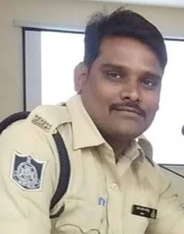*बेटे की मौत से दुःखी आरक्षक ने फांसी लगाकर की आत्महत्या, 15 दिन पहले हुई थी बेटे की मौत*