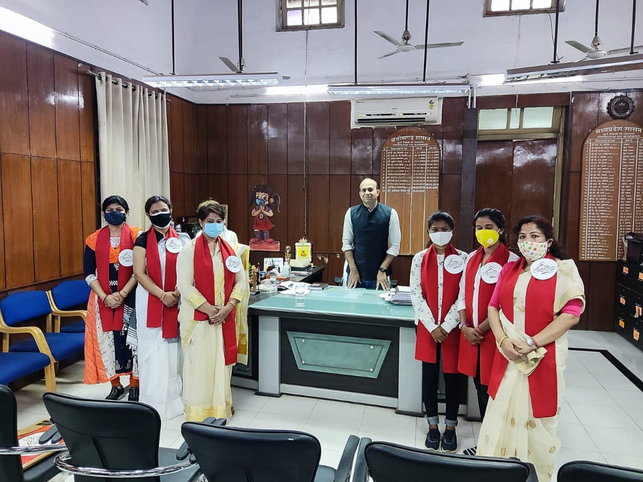 *स्वयं सिद्धा एनजीओ द्वारा निर्मित एवं डॉ.सोनाली चक्रवर्ती द्वारा लिखित एवं निर्देशित शॉर्ट फिल्म "वन मोर लाॅकडाउन" को चौतरफा मिल रही सराहना* *स्वयं सिद्धा एनजीओ द्वारा निर्मित एवं डॉ.सोनाली चक्रवर्ती द्वारा लिखित एवं निर्देशित शॉर्ट फिल्म "वन मोर लाॅकडाउन" को चौतरफा मिल रही सराहना*