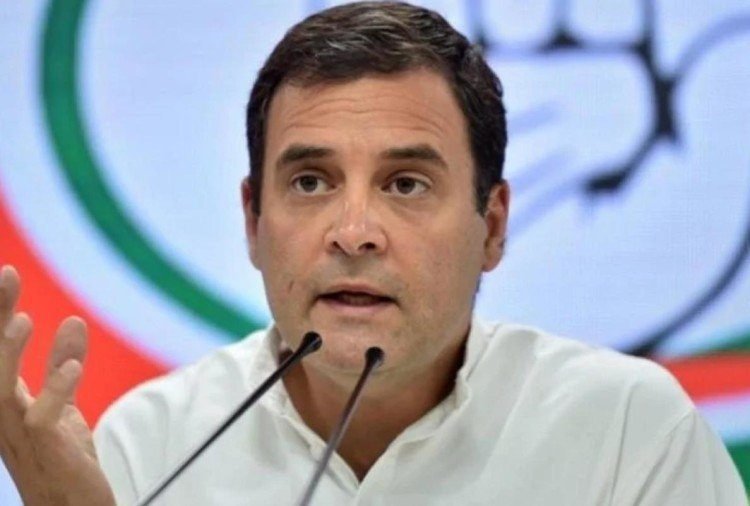 <em>देखिए राहुल गांधी का वह विवादित बयान वाला विडियो 🛑 जिस पर अभी अभी फिर फंसे राहुल बाबा 🟥 “पनौती” और “जेबकतरे” वाले बयान से बढ़ी मुश्किलें 🟦 कल शाम तक देना होगा जवाब</em>