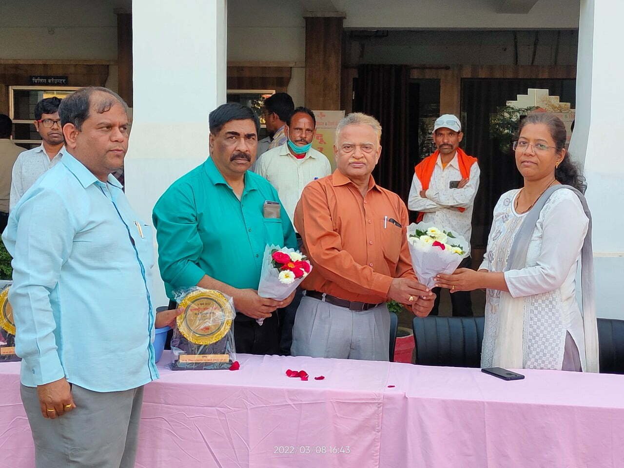 *एस.आर हॉस्पिटल में महिलाओं को मिल रहा विशेष सम्मान – डॉक्टर संगीता, एस.आर. हॉस्पिटल में अंतर्राष्ट्रीय महिला दिवस के अवसर पर महिला देवतूतो का सम्मान किया गया* *एस.आर हॉस्पिटल में महिलाओं को मिल रहा विशेष सम्मान – डॉक्टर संगीता, एस.आर. हॉस्पिटल में अंतर्राष्ट्रीय महिला दिवस के अवसर पर महिला देवतूतो का सम्मान किया गया*