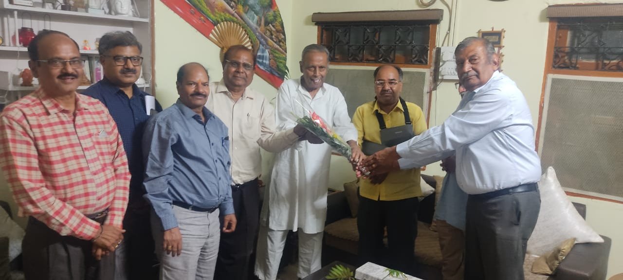 *कान्यकुब्ज सामाजिक चेतना मंच का चुनाव संपन्न, सर्वसम्मति से उमाकांत दीक्षित अध्यक्ष बने*