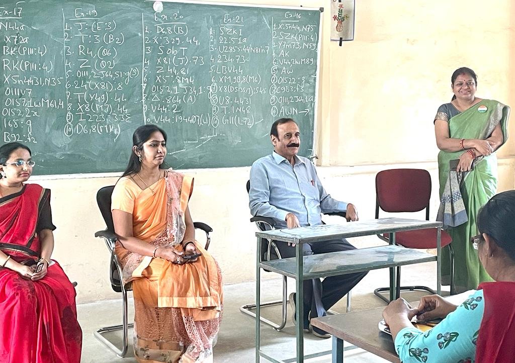 *सुराना कालेज में बी लिब पाठ्यक्रम का संपर्क कार्यक्रम संपन्न, व्यवस्यायिक पाठ्यक्रम में प्रायोगिक दक्षता ज्यादा महत्वपूर्ण-डॉ शर्मा*