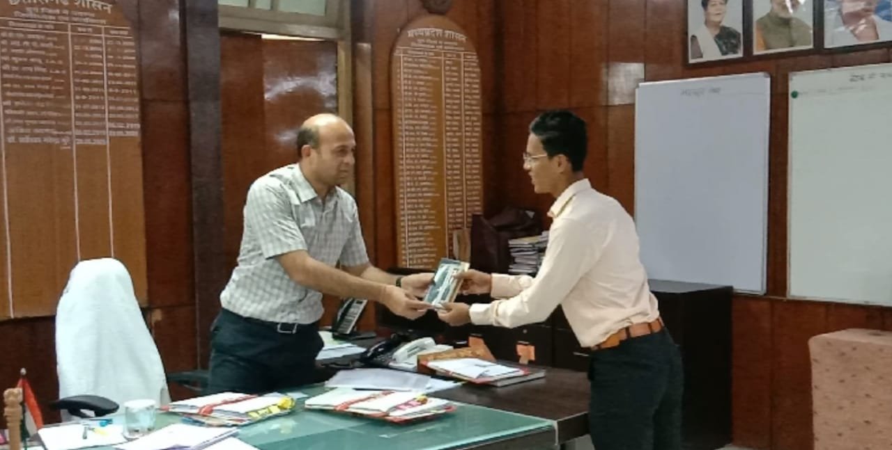 *जिला प्रशासन की कोचिंग को बड़ी सफलता, डिफेंस की सबसे बड़ी परीक्षा एनडीए में रिसाली के ने की उत्तीर्ण, इंडियन नेवी में हुआ देवेश का चयन*