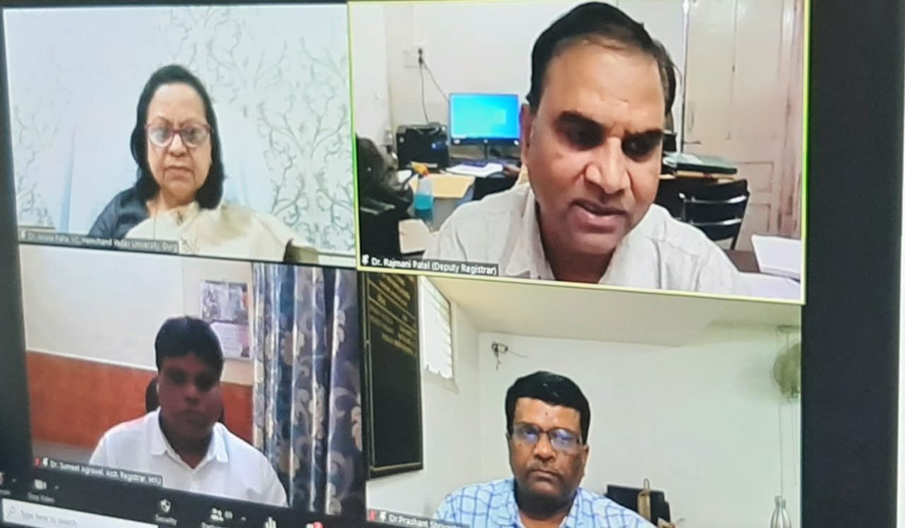 *हेमचंद यादव विश्वविद्यालय ने ऑफलाइन वार्षिक परीक्षा की शुरू की तैयारियां,  कुलपति ने ली 143 प्राचार्यो की ऑनलाइन बैठक, बनाए गए 68 परीक्षा केंद्र एवं 19 परीक्षा उप केंद्र*