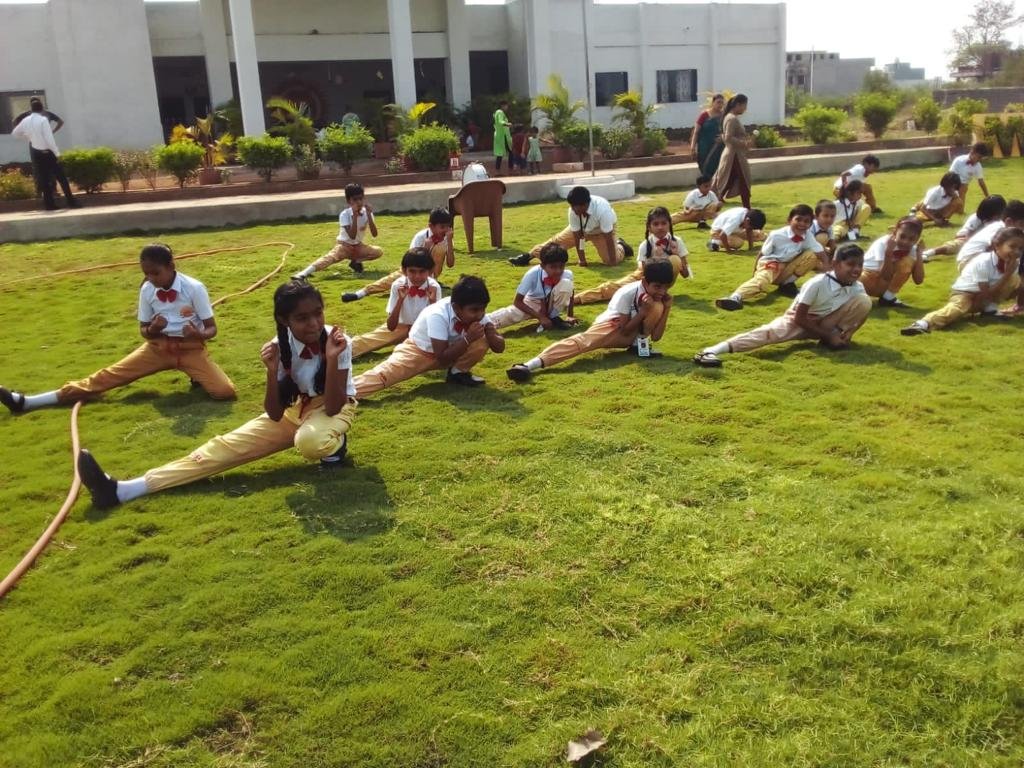 एम जे स्कूल में शिक्षा के साथ सेल्फ डिफेंस का दिया जा रहा स्टूडेंट्स को प्रशिक्षण एम जे स्कूल में शिक्षा के साथ सेल्फ डिफेंस का दिया जा रहा स्टूडेंट्स को प्रशिक्षण