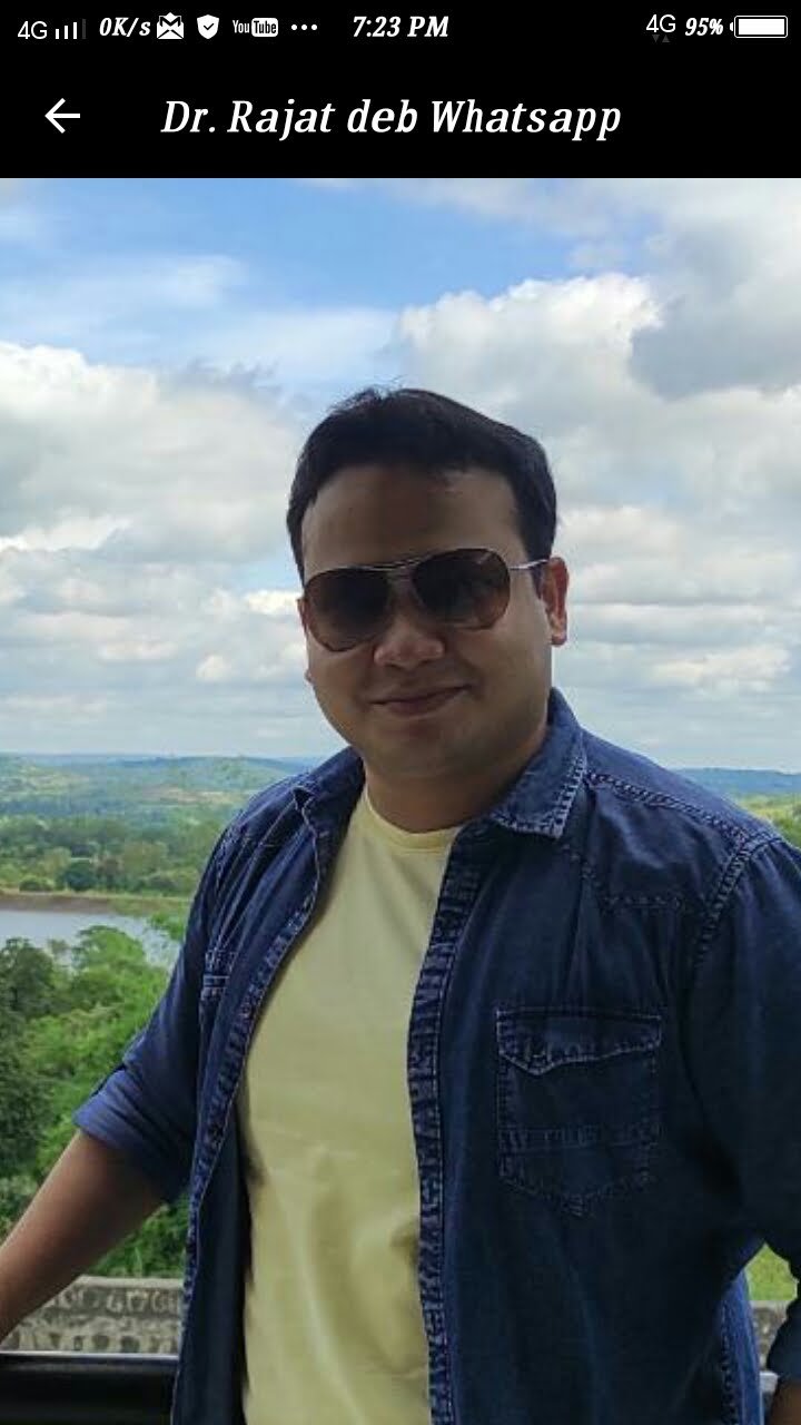मेडिकल एंट्रेस में फिजिक्स न बने कमजोरी इसलिए बायो-मैथ्स लेकर पूरी की स्कूलिंग,दू सरे अटेम्ट में ऑल इंडिया पीएमटी क्वालीफाई करने वाले भिलाई के डॉ. रजत के सफलता की कहानी मेडिकल एंट्रेस में फिजिक्स न बने कमजोरी इसलिए बायो-मैथ्स लेकर पूरी की स्कूलिंग,दू सरे अटेम्ट में ऑल इंडिया पीएमटी क्वालीफाई करने वाले भिलाई के डॉ. रजत के सफलता की कहानी