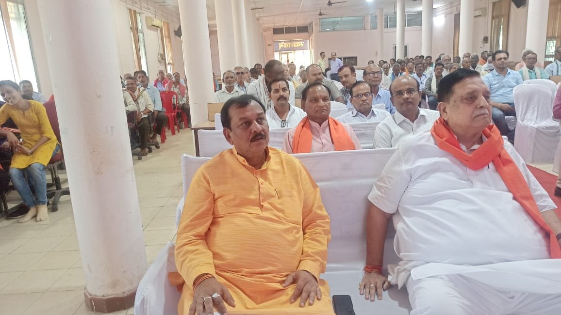प्रधानमंत्री नरेंद्र मोदी के नेतृत्व में भारत बनेगा विश्व गुरु – बघेल, गरीब कल्याण सम्मेलन में प्रधानमंत्री को वर्चुअल कार्यक्रम में जिले के किसानों ने सुना कामधेनु विश्वविद्यालय में प्रधानमंत्री नरेंद्र मोदी के नेतृत्व में भारत बनेगा विश्व गुरु – बघेल, गरीब कल्याण सम्मेलन में प्रधानमंत्री को वर्चुअल कार्यक्रम में जिले के किसानों ने सुना कामधेनु विश्वविद्यालय में