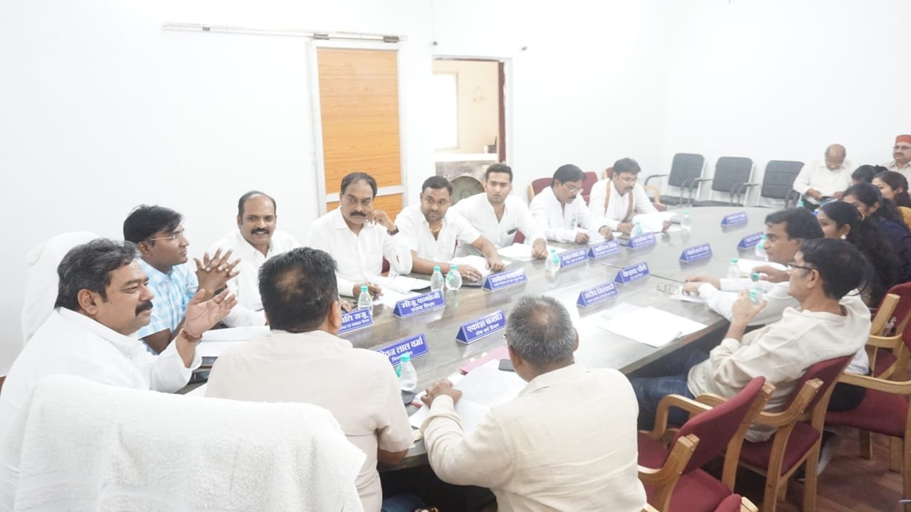 नंदिनी रोड से हटेगी बहुचर्चित देशी शराब दुकान-लंबे समय से व्यापारी थे परेशान