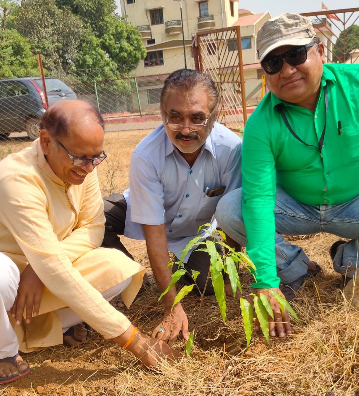 डिप्लोमा इंजीनयर एसोसिएशन द्वारा  वृक्षारोपण कर मनाया गया पर्यावरण दिवस