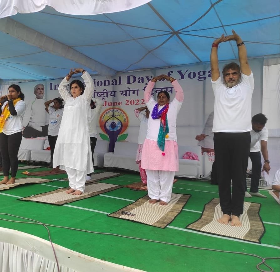 बीमारियों से मुक्ति का एकमात्र उपाय योग – डॉ सरोज  आईआईटी कुटेला भाठा भिलाई कैंपस में आयोजित समारोह में शामिल हुई राज्यसभा सदस्य