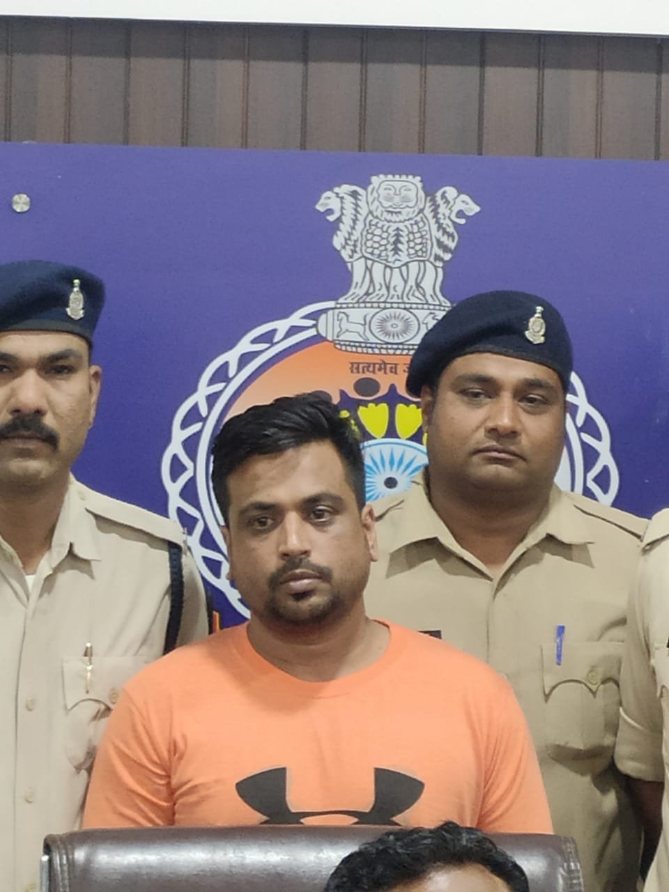 रणजीत हत्याकांड का मास्टरमाइंड 3 दिनों से पुलिस को दे रहा था चकमा, आंध्र प्रदेश उड़ीसा एवं छत्तीसगढ़ कई शहरों में छिपता आखिरकार पकड़ा गया, फॉर्च्यूनर कार जप्त