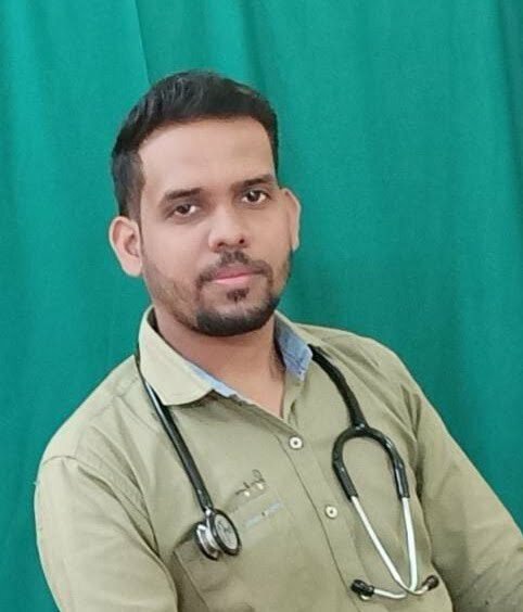 दो नंबर से चूका तो नहीं मिली मेडिकल कॉलेज की सीट, डिप्रेशन में बीते कई महीने, दो ड्रॉप के बाद डॉक्टर बनकर मेडिकल कॉलेज राजनांदगांव में पदस्थ राजेंद्र की पढ़ें सफलता की कहानी