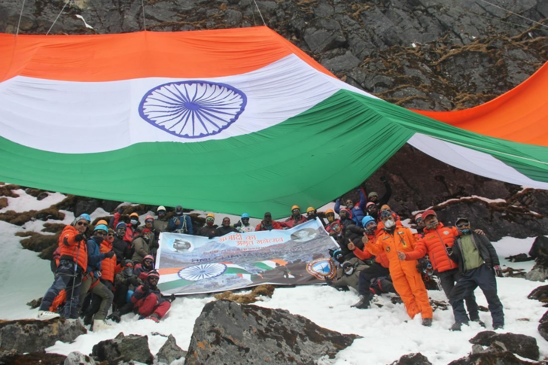 एनसीसी कैडेट सोमनाथ शर्मा ने फास्टेस्ट आर्टिफिशियल वॉल क्लाइंबिंग में बनाया इंडिया बुक एवं एशिया बुक ऑफ रिकॉर्ड, ऐसा करिश्मा करने वाले प्रदेश से एकमात्र एनसीसी कैडेट