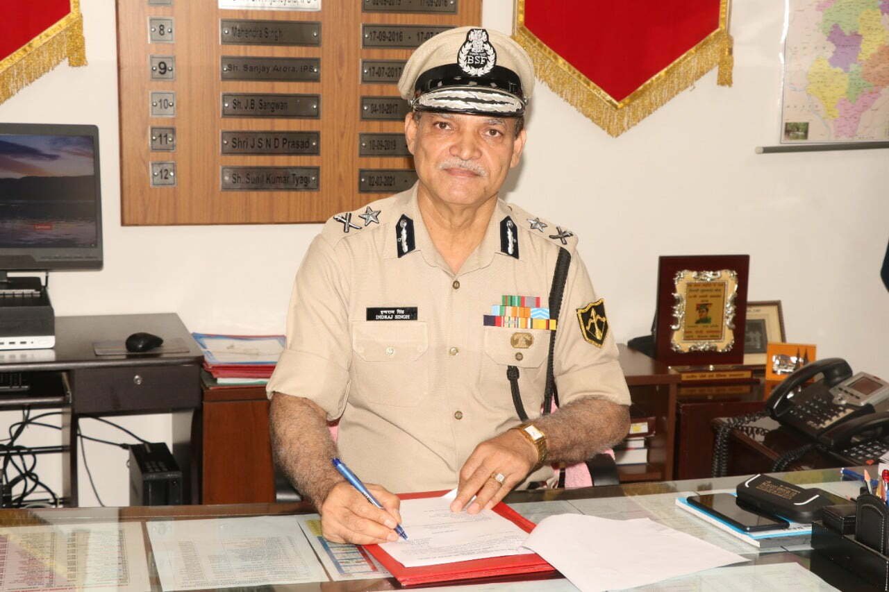 इन्दराज सिंह सीमांत मुख्यालय सीमा सुरक्षा बल भिलाई के  महानिरीक्षक का संभाला पदभार