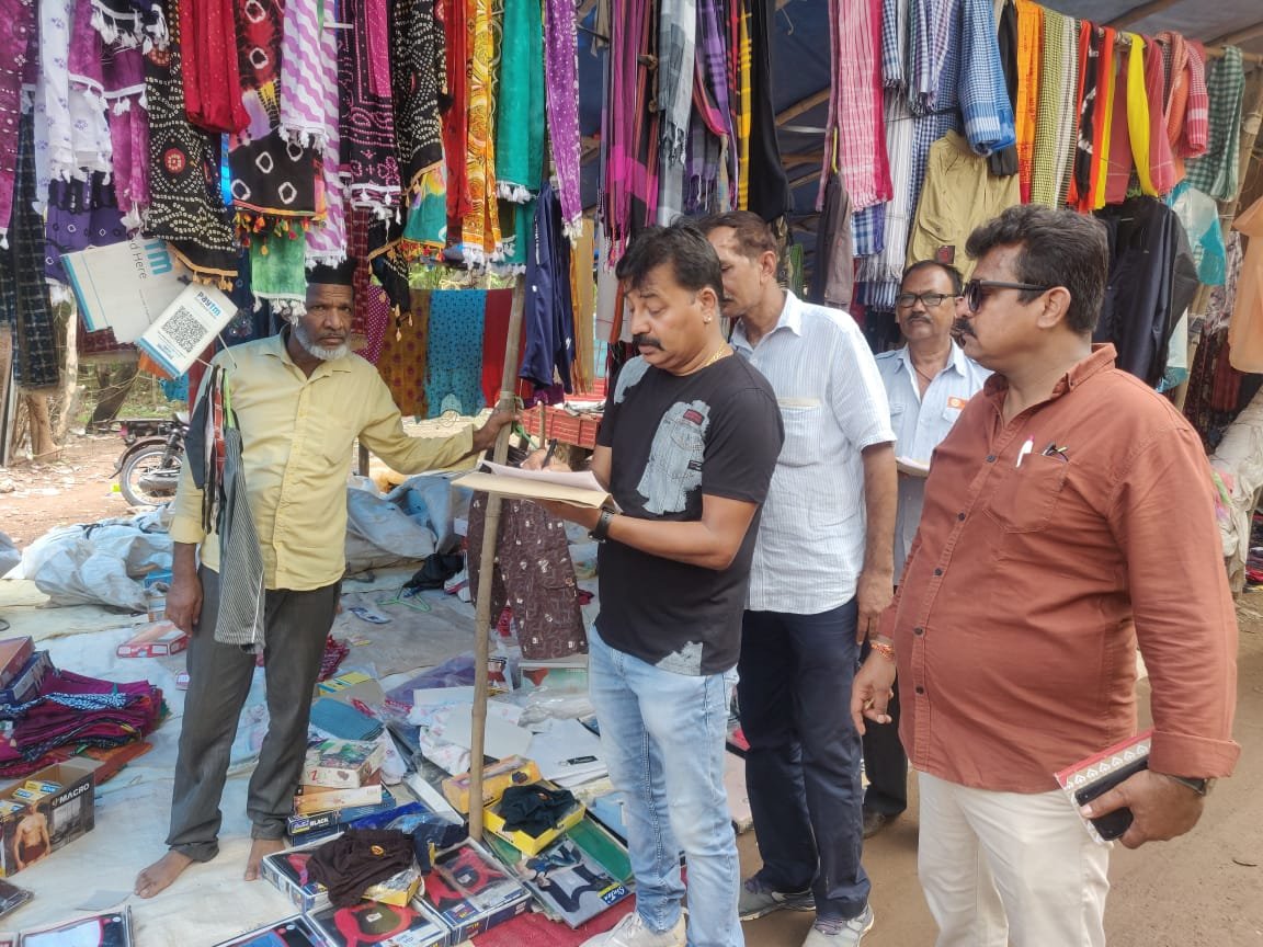 चाइना मार्किट में भी चलेगा बीएसपी का बुलडोजर ,120 अवैधकब्जेधारिओ को नोटिस किया सर्व, दो आवासों को कराया गया खाली