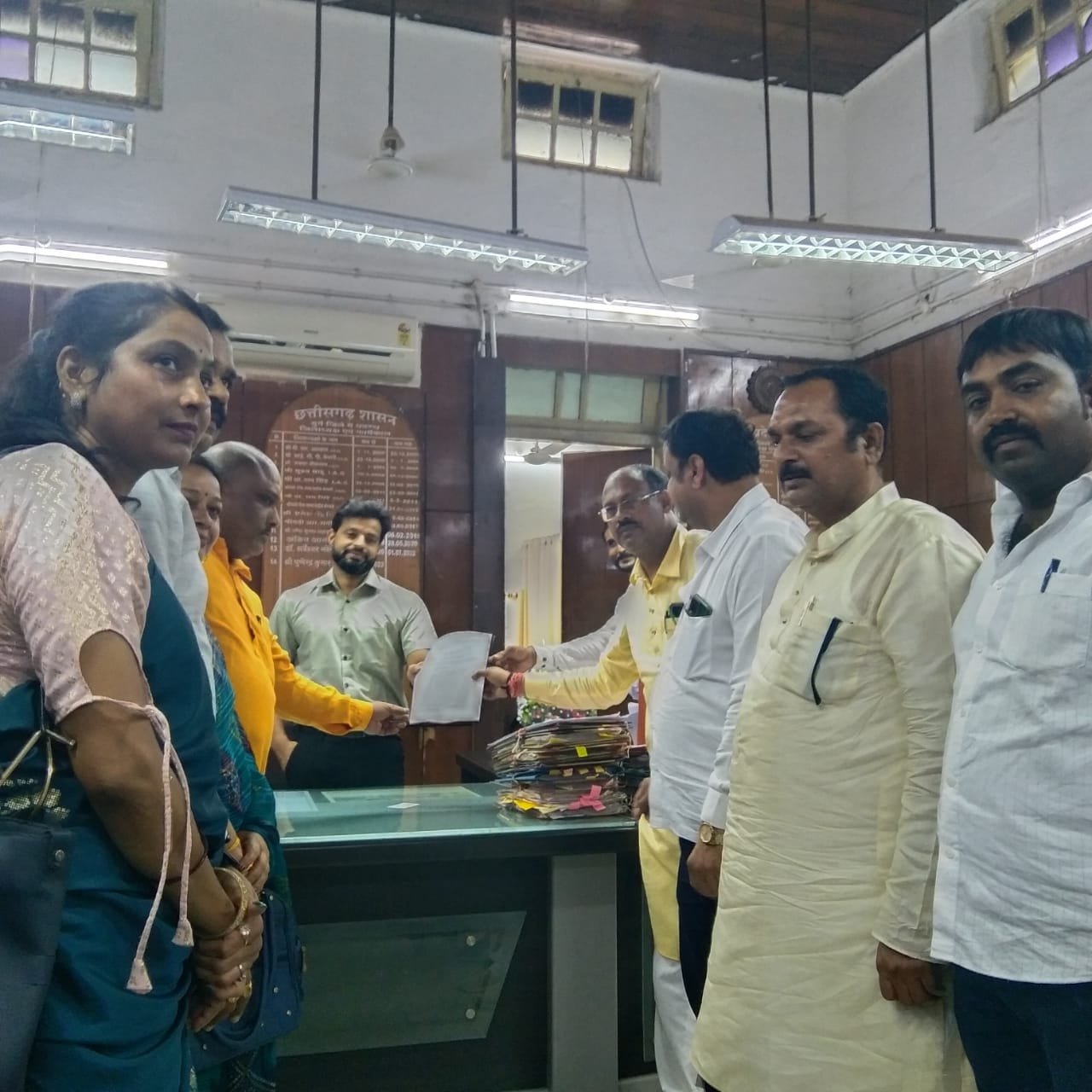 जिले में शीघ्र शुरू होगी सिटी बस, विगत 2 वर्षों से बंद पड़ी सुविधा को शुरू करने आज जिला भाजपा अध्यक्ष ने कलेक्टर को सौंपा ज्ञापन